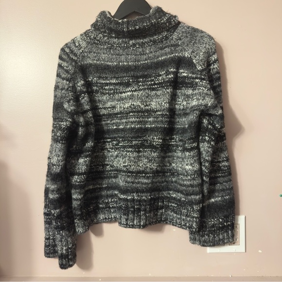 Aritzia Babaton Titus Turtleneck Sweater Black/Gray Women Size L - Picture 1 of 8